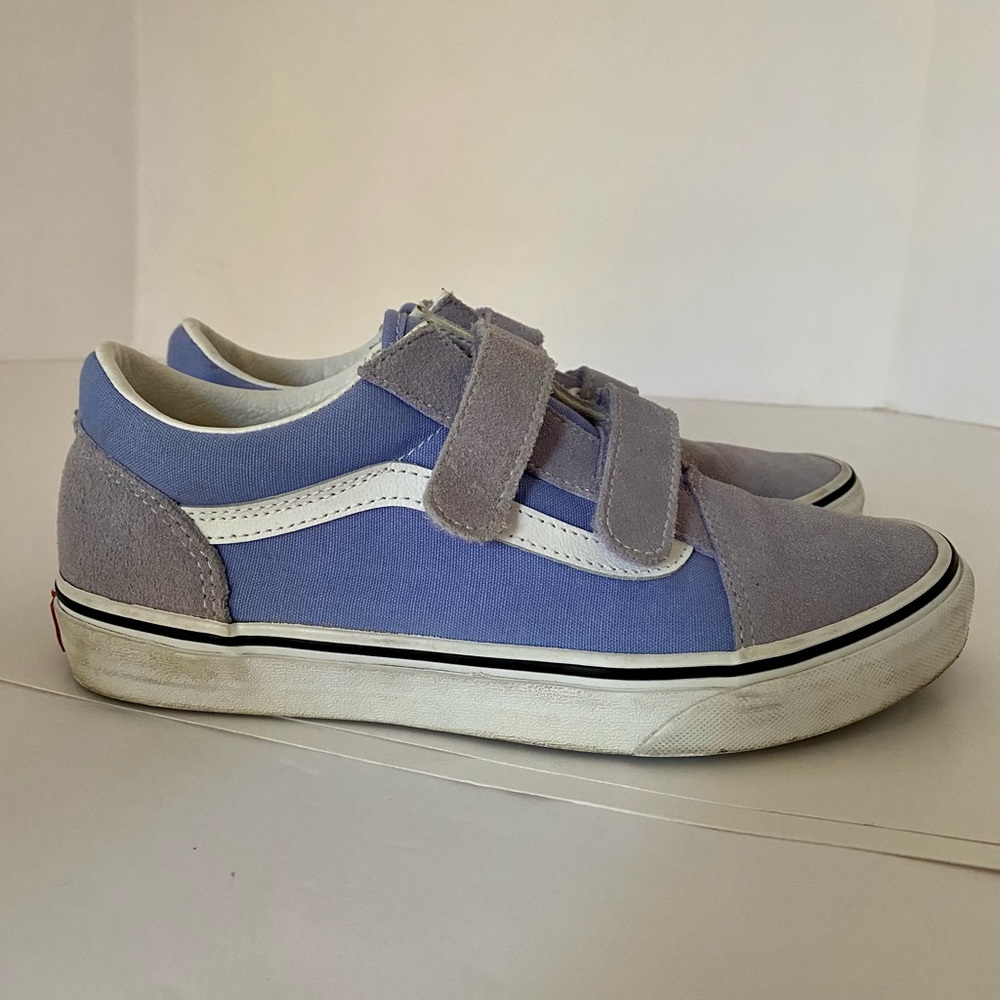 Lavender Velcro Vans 6Y 7W 5M